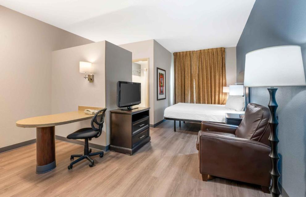 Extended Stay America Suites - Indianapolis - Airport - W Southern Ave Esterno foto